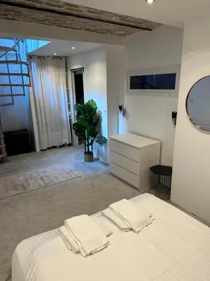 Un ou plusieurs lits dans un hébergement de l'établissement Canal Saint Martin apartments