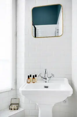 Salle de bains dans l'établissement Habitat Parisien - 1BR-1BA - Bourse Montorgueil