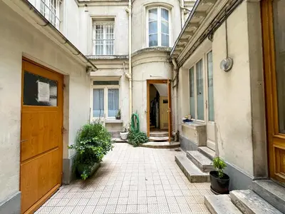 Façade ou entrée de l'établissement 112 - Urban Atelier Saint Michel