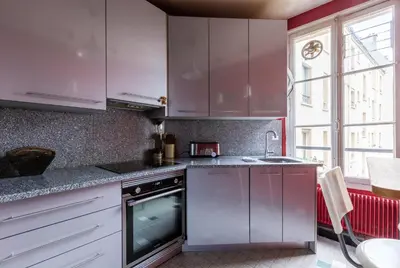 Cuisine ou kitchenette dans l'établissement Veeve - Muted Beauty in Batignolles