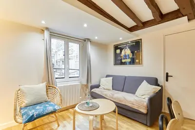 Coin salon dans l'établissement Rent a Room - Cosy 2BDR