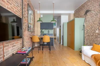 Télévision ou salle de divertissement dans l'établissement Boutik Boheme Le Loft Batignolles