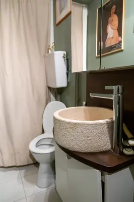 Salle de bains dans l'établissement Bright And Luxurious Apt In The Heart Of Paris