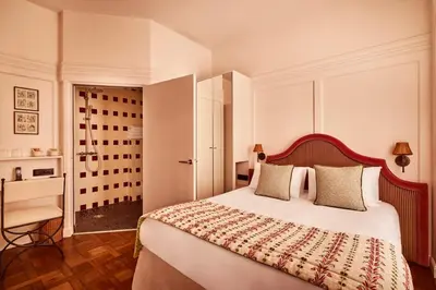 Un ou plusieurs lits dans un hébergement de l'établissement Hotel Maison Monceau