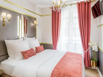 Un ou plusieurs lits dans un hébergement de l'établissement Merveil - Luxury Suite - Tour Eiffel - Laos
