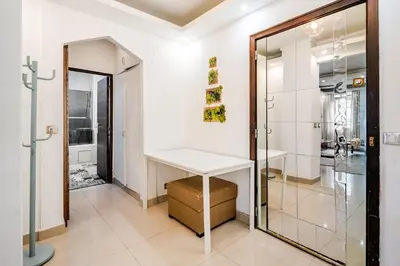 Salle de bains dans l'établissement Chic Two Bedroom Apartment steps from Champs Elysees
