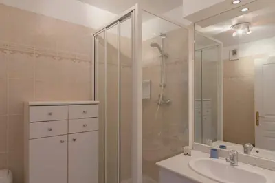 Salle de bains dans l'établissement Beaudelaire Center Residence