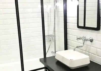 Salle de bains dans l'établissement Atelier d Artiste Le Marais Paris - exceptionnel !