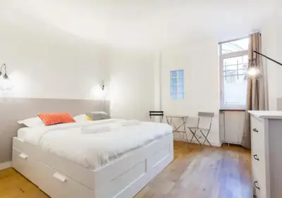 Un ou plusieurs lits dans un hébergement de l'établissement Atelier d Artiste Le Marais Paris - exceptionnel !