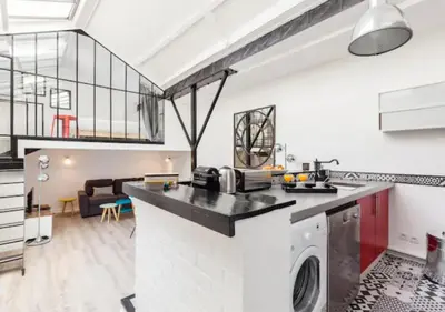 Cuisine ou kitchenette dans l'établissement Atelier d Artiste Le Marais Paris - exceptionnel !