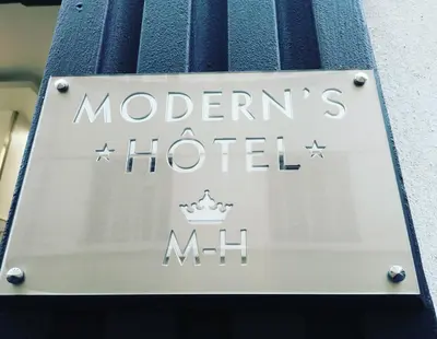 Certificat, récompense, panneau ou autre document affiché dans l'établissement Modern's Hotel