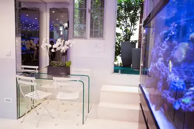 Coin salon dans l'établissement Stylish,luxury duplex Paris city center