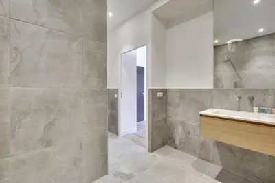 Salle de bains dans l'établissement 151 Suite Jean Yves - Superbe Studio à Paris