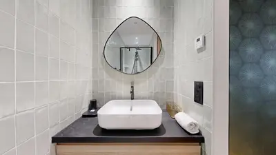 Salle de bains dans l'établissement 167 Suite K - Superbe Appartement à Paris