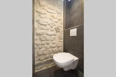 Salle de bains dans l'établissement The Designer Apartment