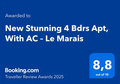 Certificat, récompense, panneau ou autre document affiché dans l'établissement New Stunning 4 Bdrs Apt, With AC – Le Marais
