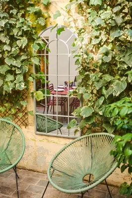 Jardin de l'établissement Boutik Boheme Le jardin Montmartre