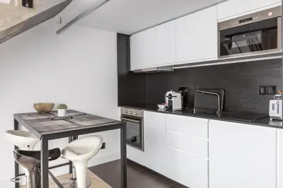 Cuisine ou kitchenette dans l'établissement B2 Loft Duplex 175Blo-Paris Convention