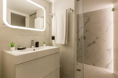 Salle de bains dans l'établissement B6 Loft Duplex 175Blo-Paris Convention