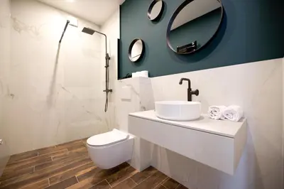 Salle de bains dans l'établissement Luxury home near Tour Eiffel