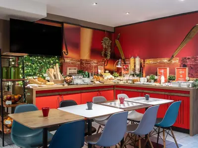 Nourriture dans l'hôtel ou à proximité