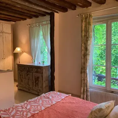Charming Latin Quarter Apartment - OI Collection