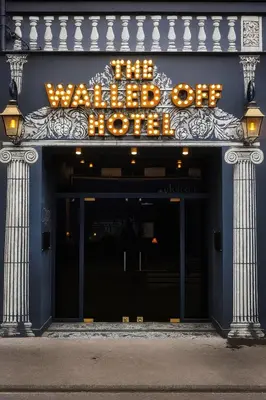 Façade ou entrée de l'établissement Walled off Hotel Paris