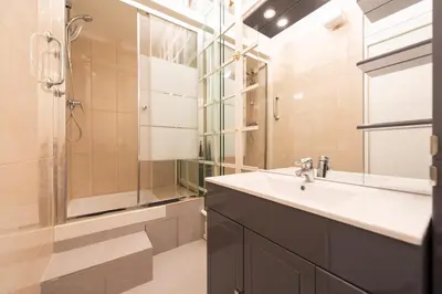 Salle de bains dans l'établissement Bric Broc