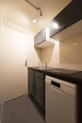 Cuisine ou kitchenette dans l'établissement Bric Broc