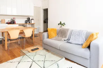 Coin salon dans l'établissement Apartment Well Located Bright And Quiet