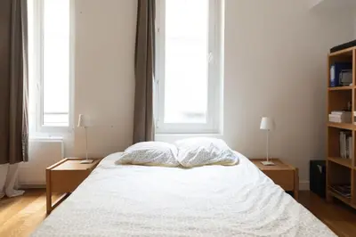 Un ou plusieurs lits dans un hébergement de l'établissement Apartment Well Located Bright And Quiet