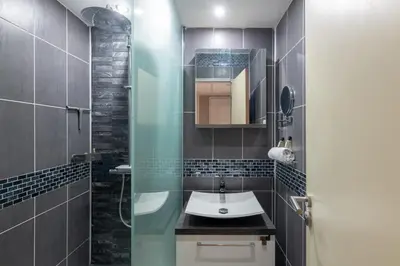 Salle de bains dans l'établissement StayParis