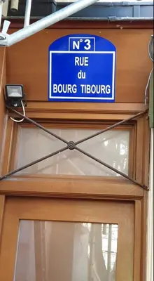 Certificat, récompense, panneau ou autre document affiché dans l'établissement Paris 4 Le Marais RETRO Notre Dame Seine Aldaro