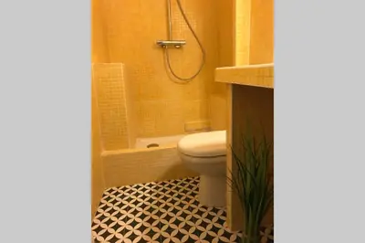 Salle de bains dans l'établissement Cozy Studio Paris 5 Luxembourg Garden Central Aldaro