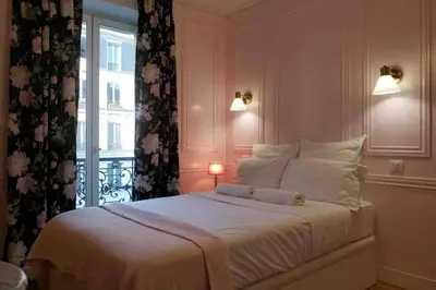 Un ou plusieurs lits dans un hébergement de l'établissement Cozy Studio Paris 5 Luxembourg Garden Central Aldaro