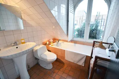 Salle de bains dans l'établissement Charming Studio Near Louvre