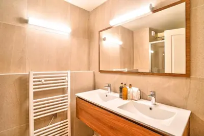 Salle de bains dans l'établissement 130 - Urban Brand New 110m2 Flat in Montorgueil