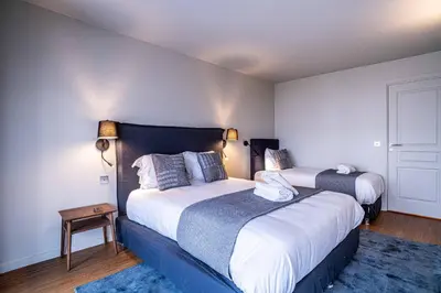 Un ou plusieurs lits dans un hébergement de l'établissement 130 - Urban Brand New 110m2 Flat in Montorgueil