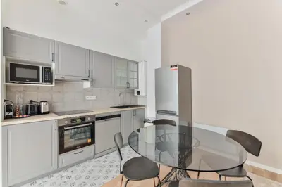 Cuisine ou kitchenette dans l'établissement Luxury home in heart of PARIS!Opera/Eurostar 6pers