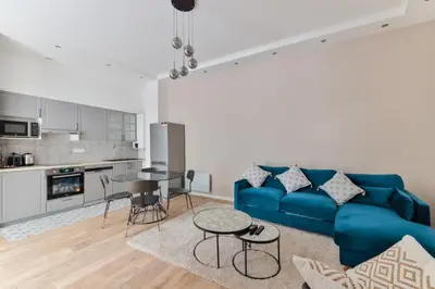 Cuisine ou kitchenette dans l'établissement Luxury home in heart of PARIS!Opera/Eurostar 6pers