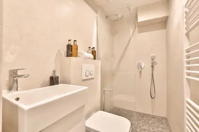 Salle de bains dans l'établissement 121 - Urban Gorgeous Flat in Montorgueil