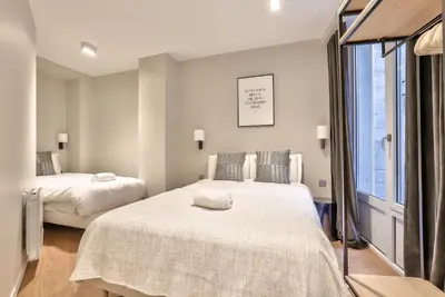 Un ou plusieurs lits dans un hébergement de l'établissement 123 - Urban Luxury Flat in Montorgueil
