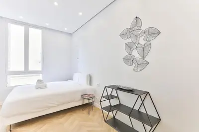 Un ou plusieurs lits dans un hébergement de l'établissement 126 - Urban Amazing 3BR Montorgueil