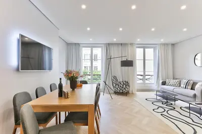 Plan de l'établissement 127 - Urban Beautiful 4BR in Montorgueil