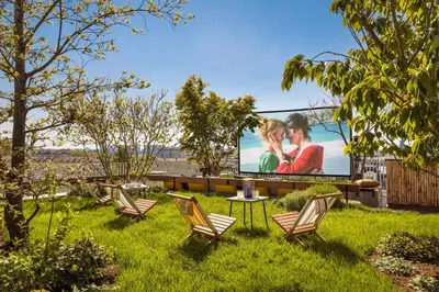 Jardin de l'établissement mk2 Hotel Paradiso Nation