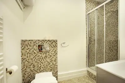 Salle de bains dans l'établissement Rent a Room - Tracy apartment