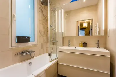Salle de bains dans l'établissement Appartement calme au coeur de Montmartre !
