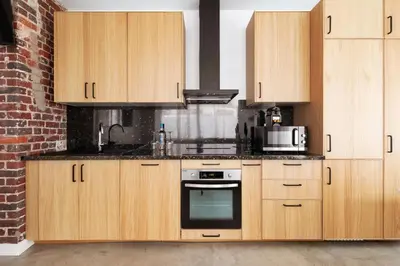Cuisine ou kitchenette dans l'établissement Large Flat Very Close to Montmartre