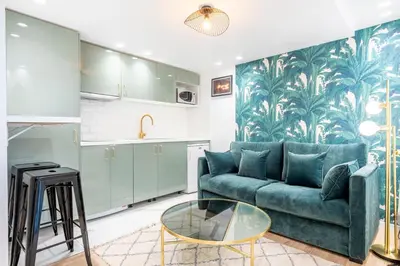 Cuisine ou kitchenette dans l'établissement HolidaysInParis - Bonne Nouvelle