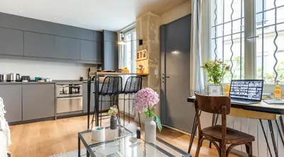 Cuisine ou kitchenette dans l'établissement L'Atelier Dupont Paris - Live like a local, Close to Marais & Bastille